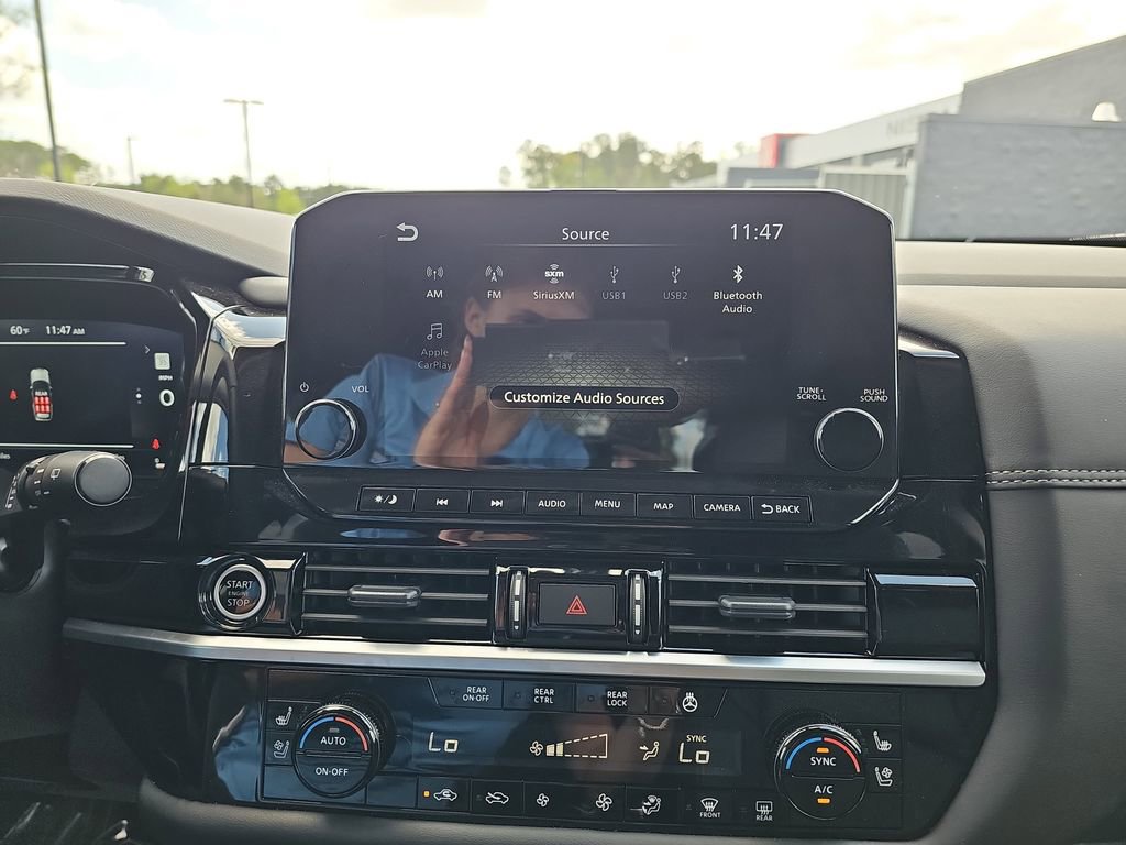 Used 2024 Nissan Pathfinder Platinum w/ Cargo Package image 26