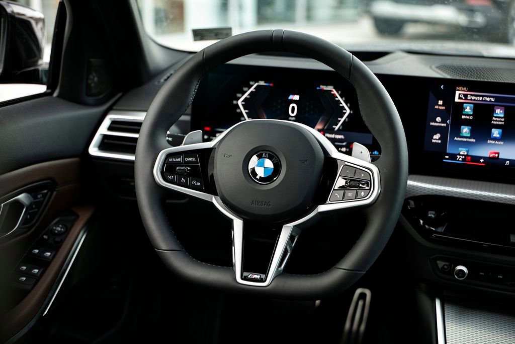 Used 2026 BMW 330i Sedan w/ M Sport Package image 27
