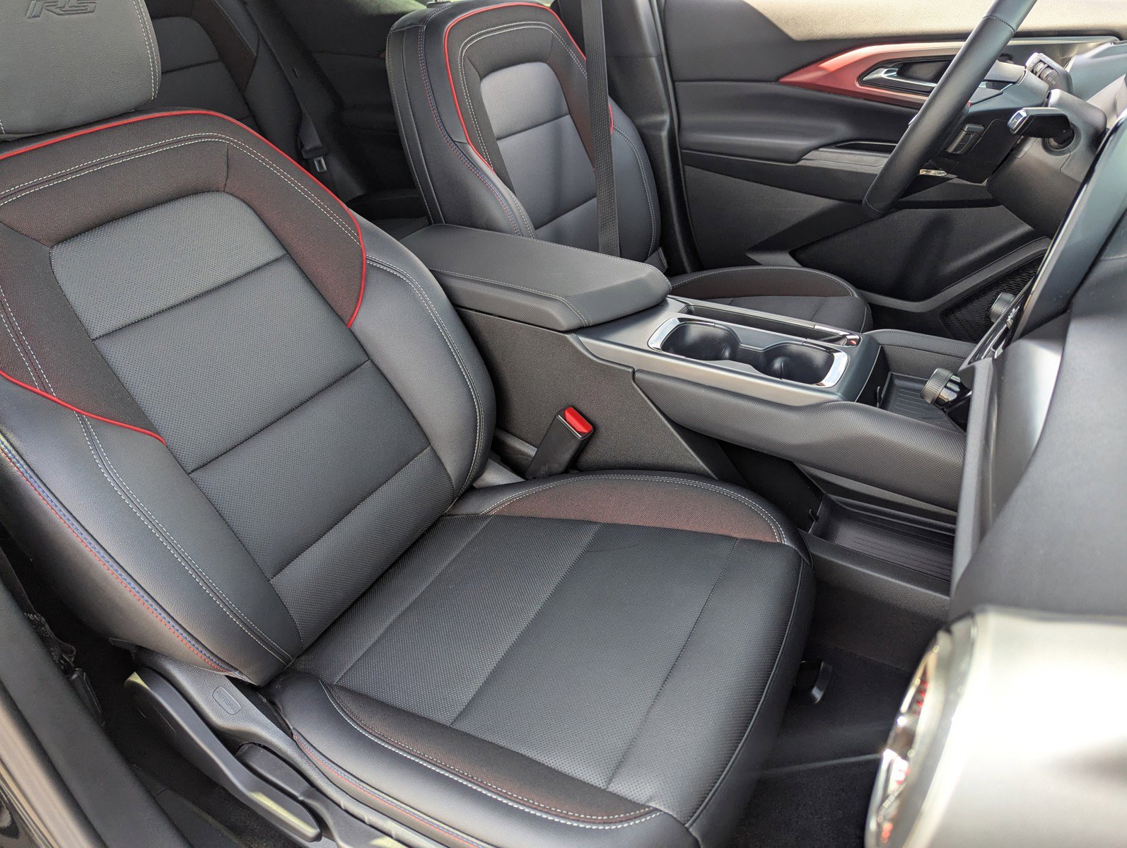 Certified 2025 Chevrolet Equinox EV RS image 11