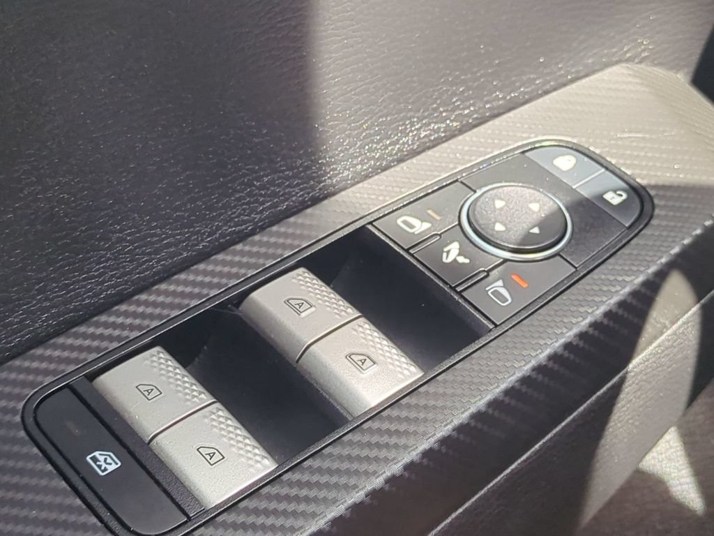 Used 2024 Mitsubishi Outlander SE Black Edition AWD/4WD image 33