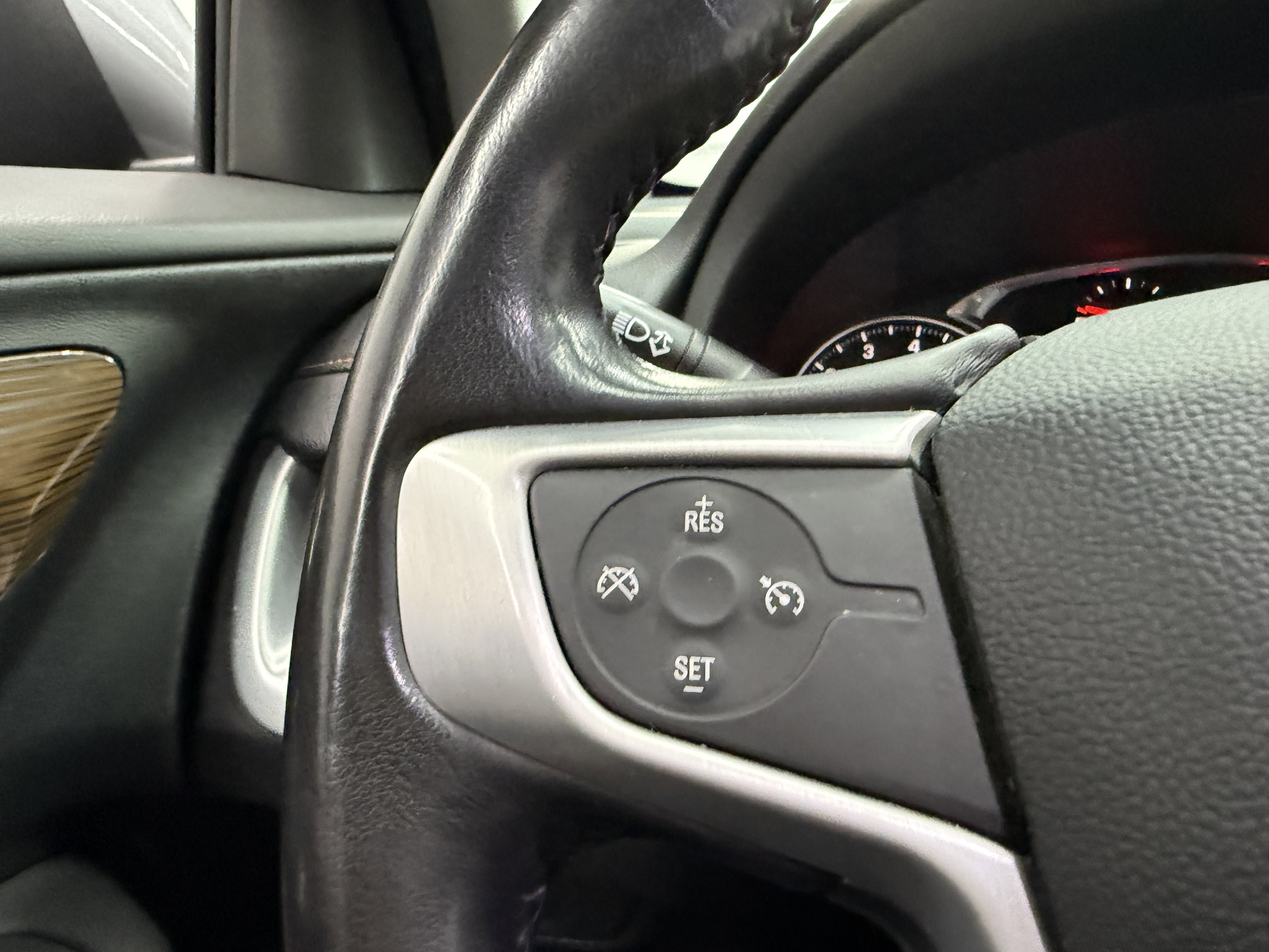 Used 2019 GMC Terrain SLE w/ Driver Convenience Package image 14