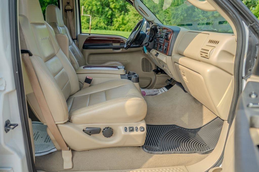 Used 2007 Ford F350 Lariat AWD/4WD image 23