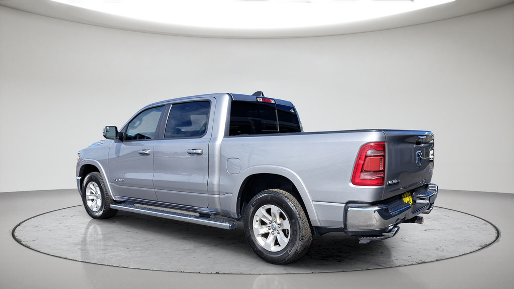 Used 2021 RAM 1500 Laramie AWD/4WD image 3