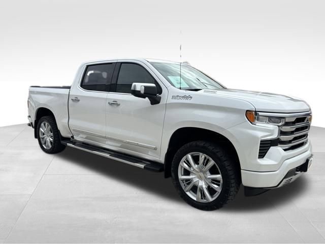 Used 2024 Chevrolet Silverado 1500 High Country w/ High Country Premium Package image 5