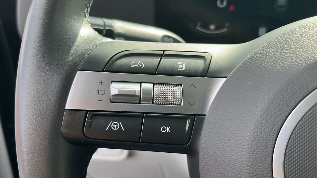 Used 2025 Hyundai Kona SEL image 23