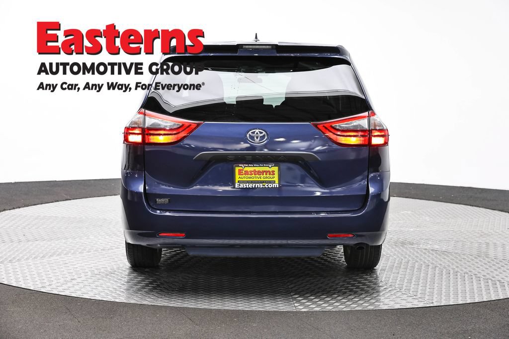 Used 2020 Toyota Sienna L FWD image 6