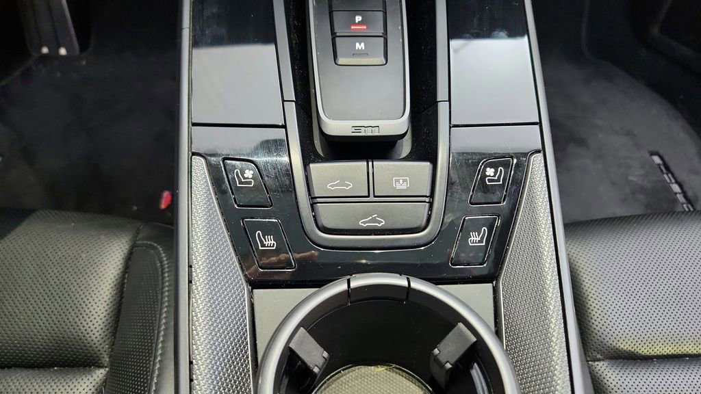 Used 2020 Porsche 911 Carrera 4S AWD/4WD image 25