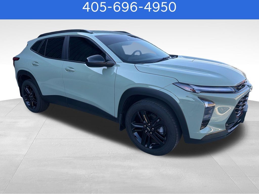 Used 2025 Chevrolet Trax ACTIV FWD image 8