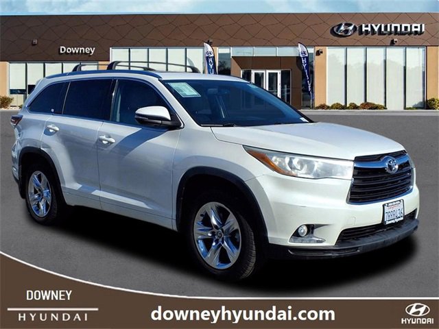 Used 2016 Toyota Highlander Limited image 3