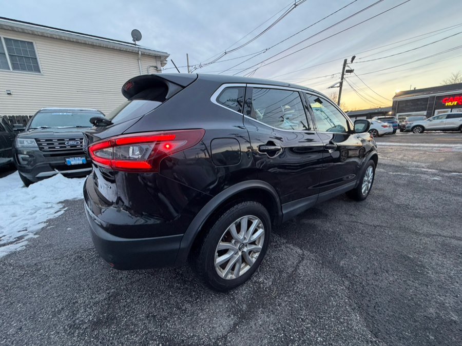 Used 2020 Nissan Rogue Sport S w/ Appearance Package AWD/4WD image 4