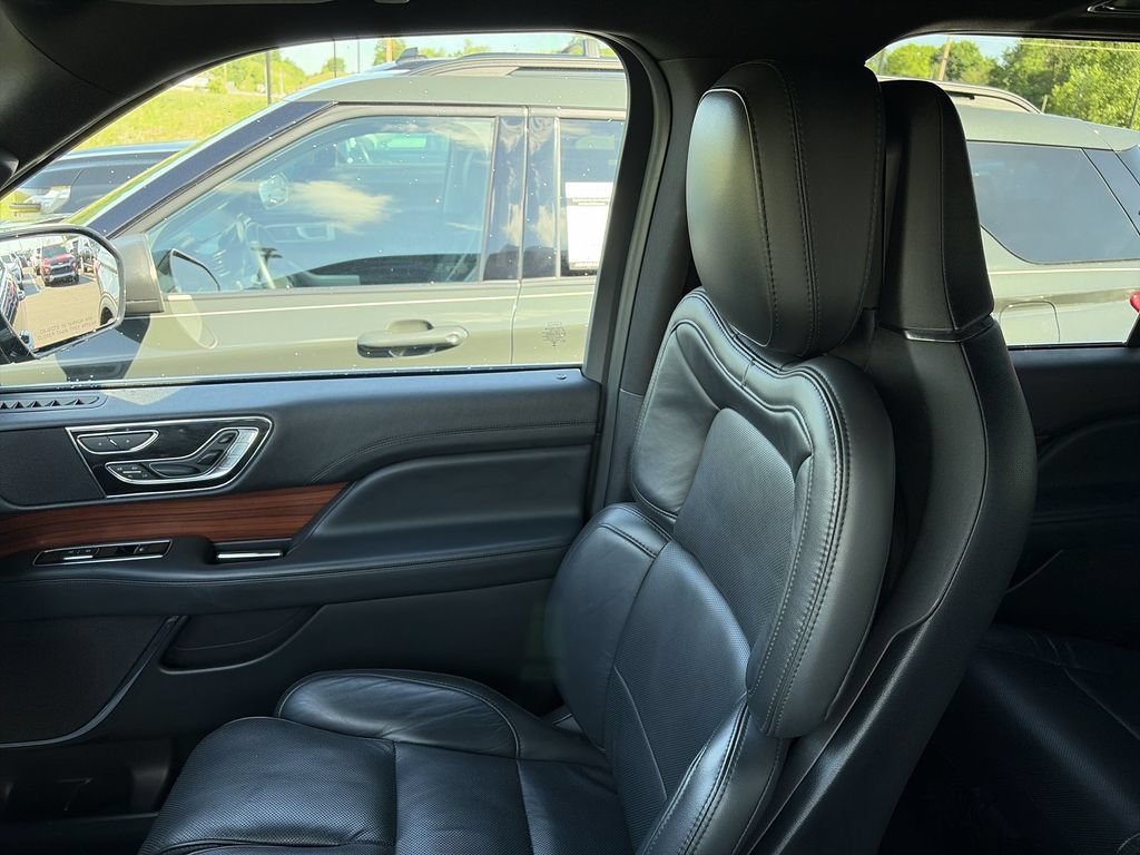 Used 2024 Lincoln Navigator Reserve AWD/4WD image 25