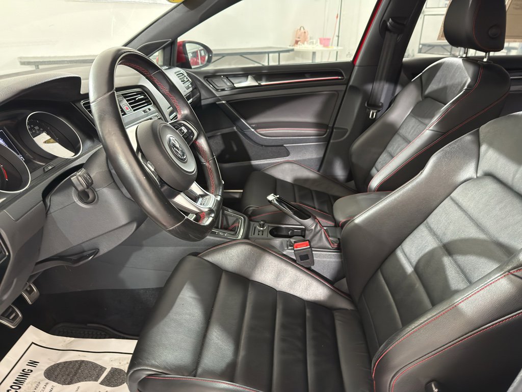 Used 2016 Volkswagen GTI SE image 15