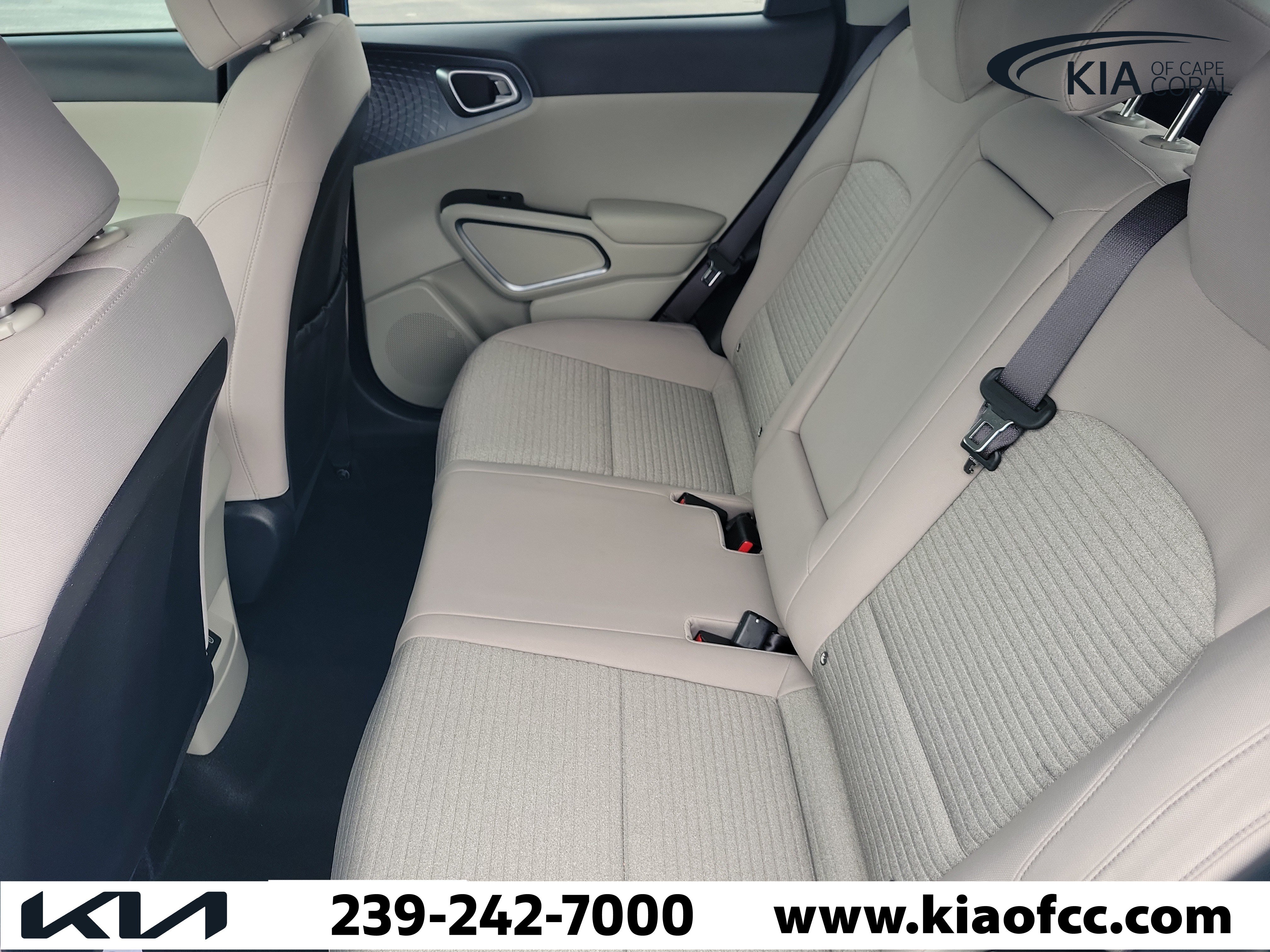 Certified 2025 Kia Soul EX FWD image 12