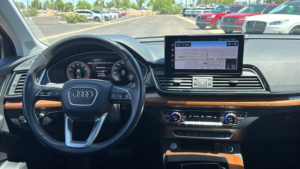 Used 2021 Audi Q5 Prestige w/ Prestige Package AWD/4WD image 5