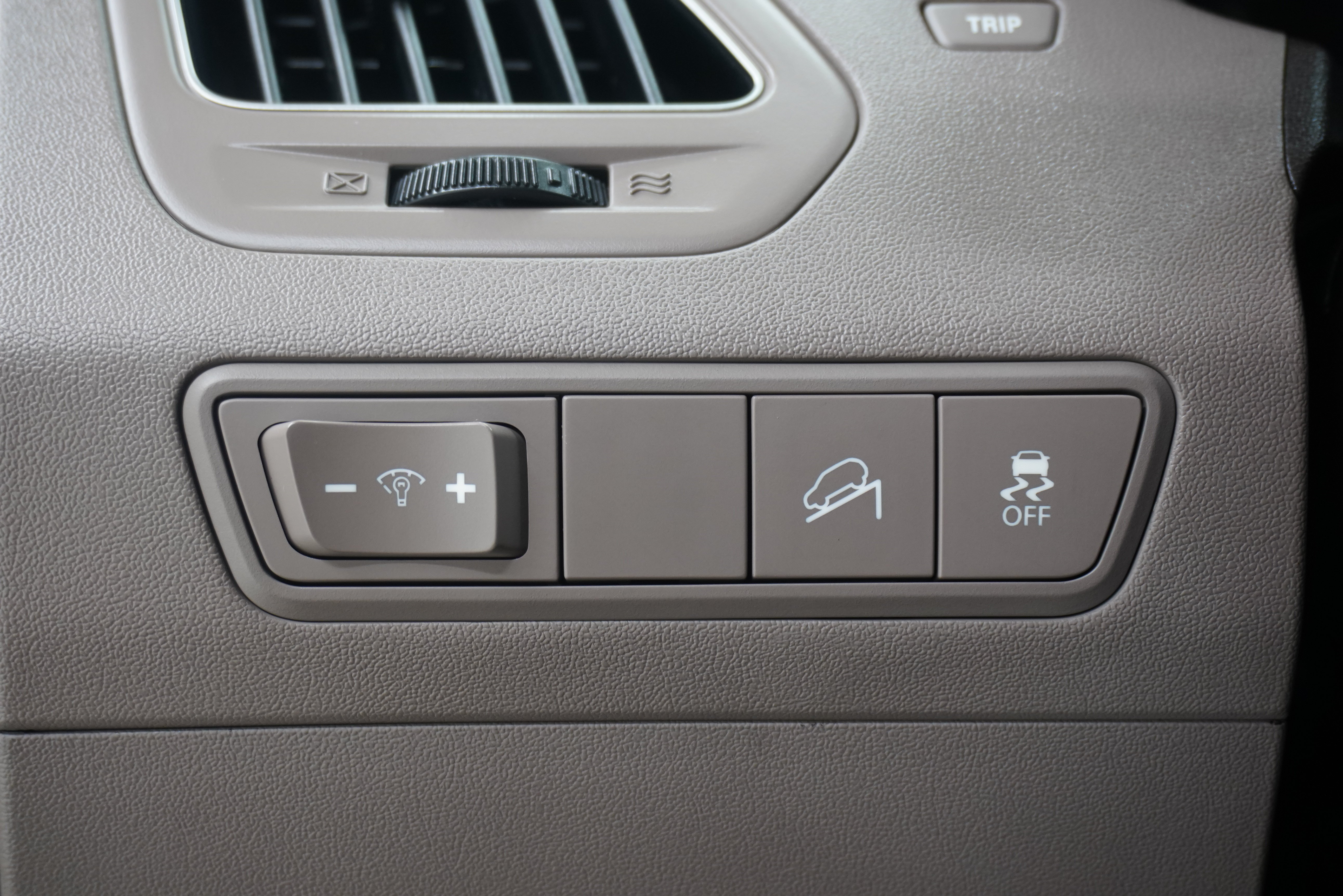 Used 2012 Hyundai Tucson Limited w/ Premium Pkg FWD image 19