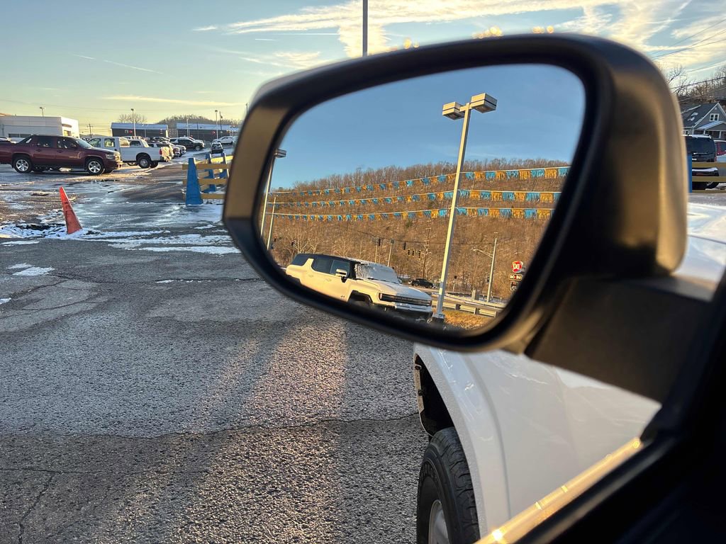 Used 2023 Toyota Tacoma SR w/ SR Convenience Package image 10