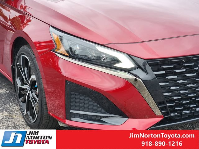 Used 2024 Nissan Altima 2.5 SR w/ SR Premium Package FWD image 10