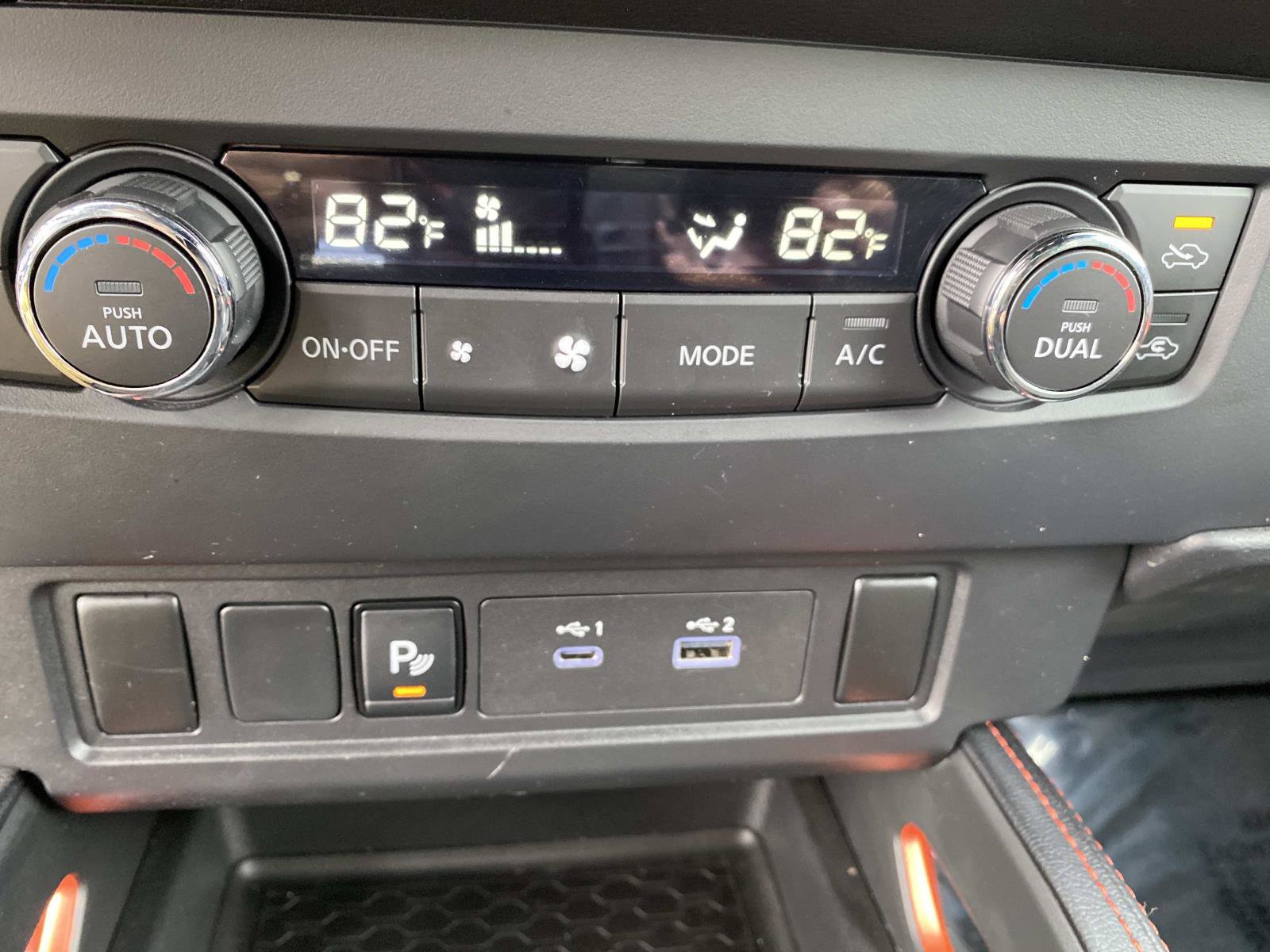 Used 2023 Nissan Frontier PRO-4X w/ Technology Package image 16