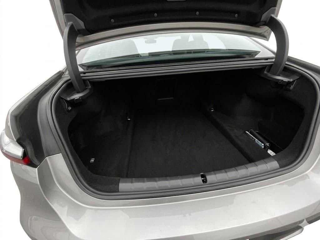 Used 2023 BMW 740i RWD image 14