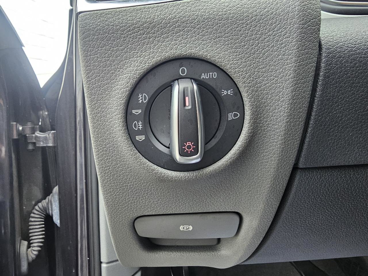 Used 2013 Audi Q7 TDI Premium Plus w/ Warm Weather Pkg image 26