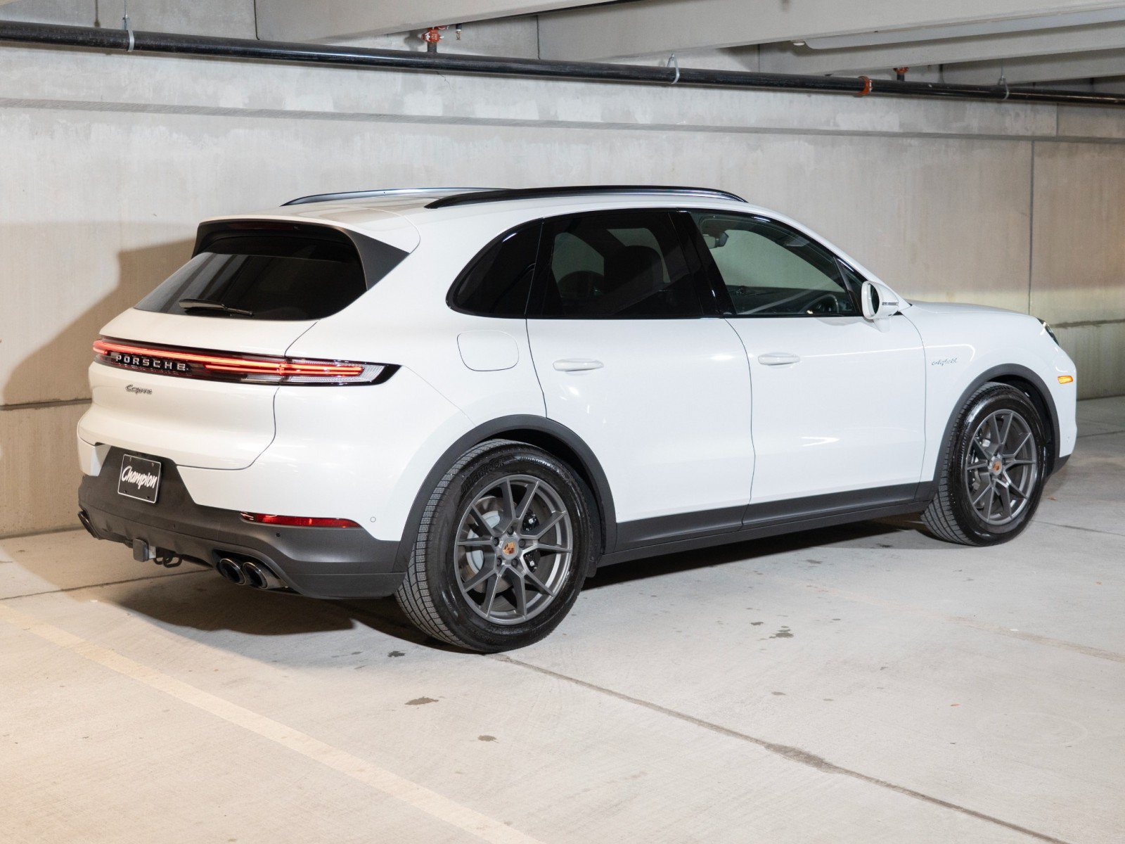 Certified 2026 Porsche Cayenne E-Hybrid AWD/4WD image 9