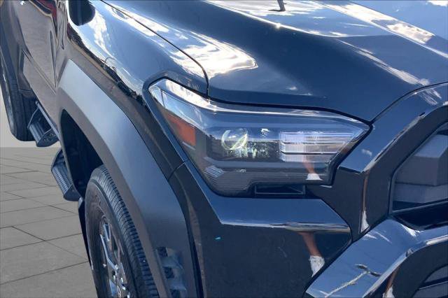 Certified 2025 Toyota 4Runner SR5 AWD/4WD image 28