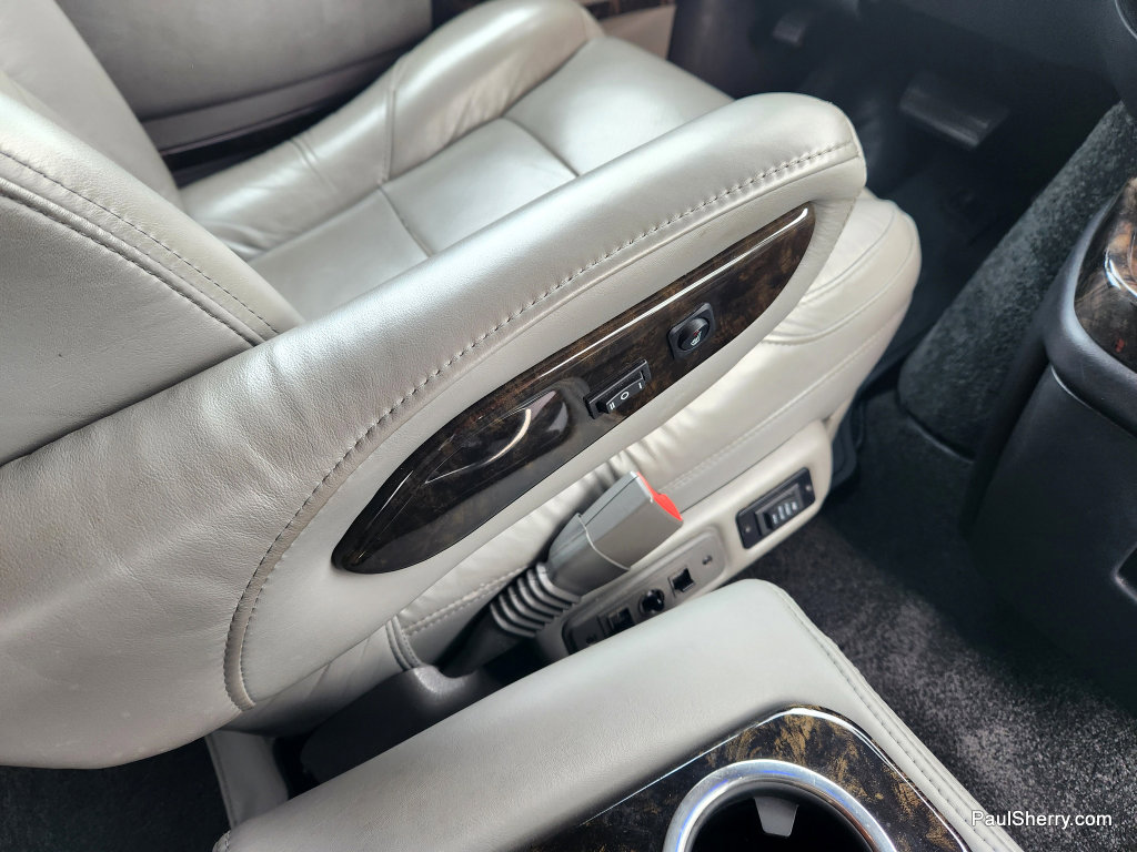 Used 2022 GMC Savana 2500 w/ Enhanced Convenience Package image 45