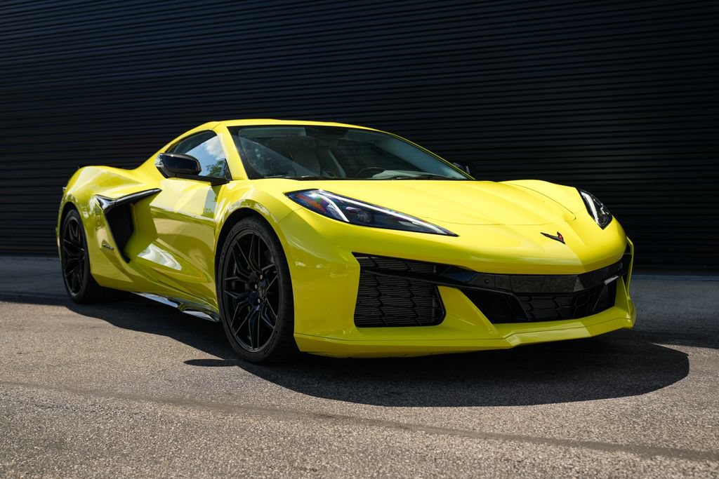 Used 2023 Chevrolet Corvette Z06 w/ Engine Appearance Package RWD image 38