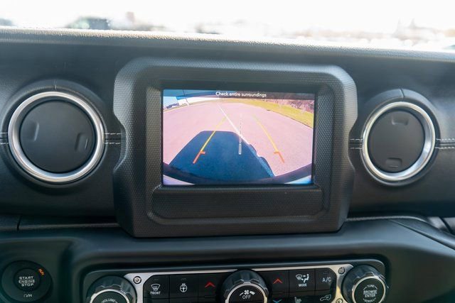 Used 2018 Jeep Wrangler Unlimited Sahara w/ LED Lighting Group image 24