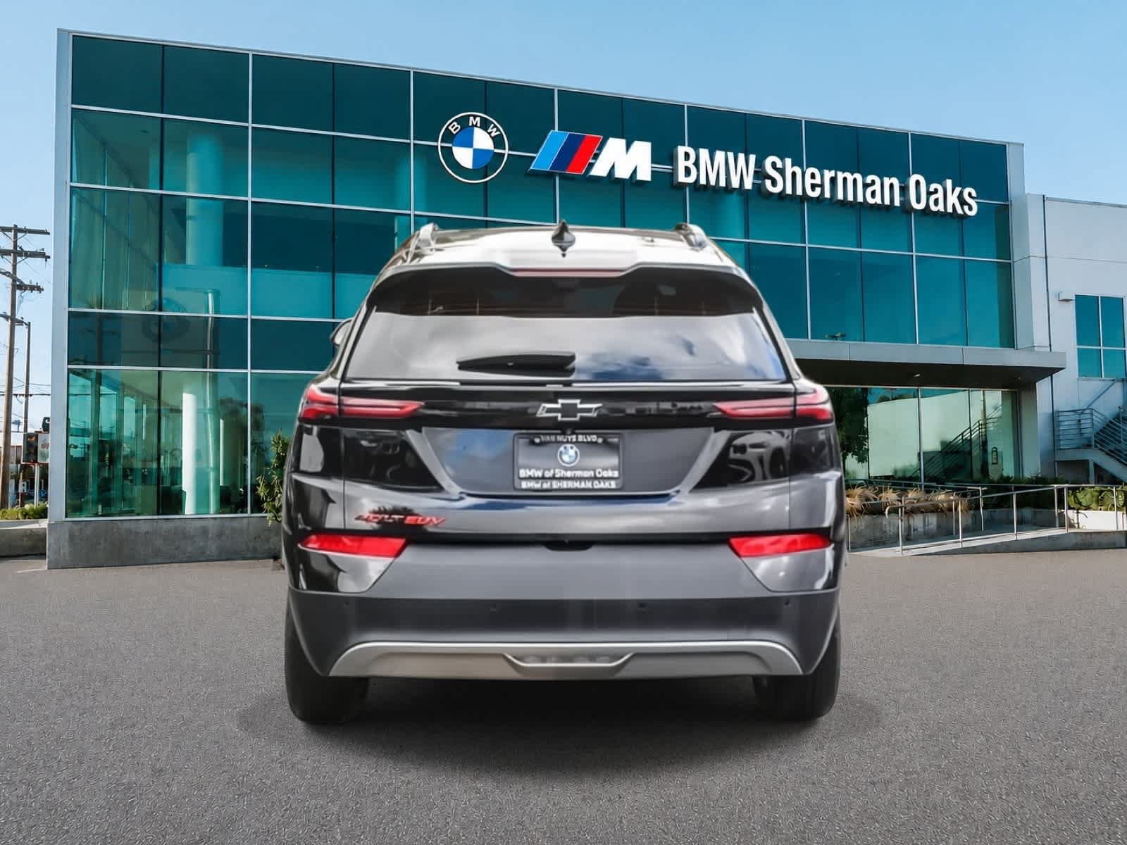 Used 2023 Chevrolet Bolt EUV Premier w/ Redline Edition FWD image 10