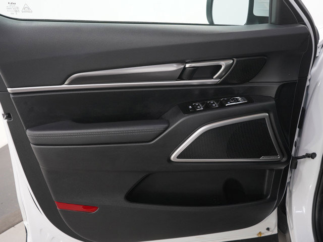 Used 2025 Kia Telluride S image 25
