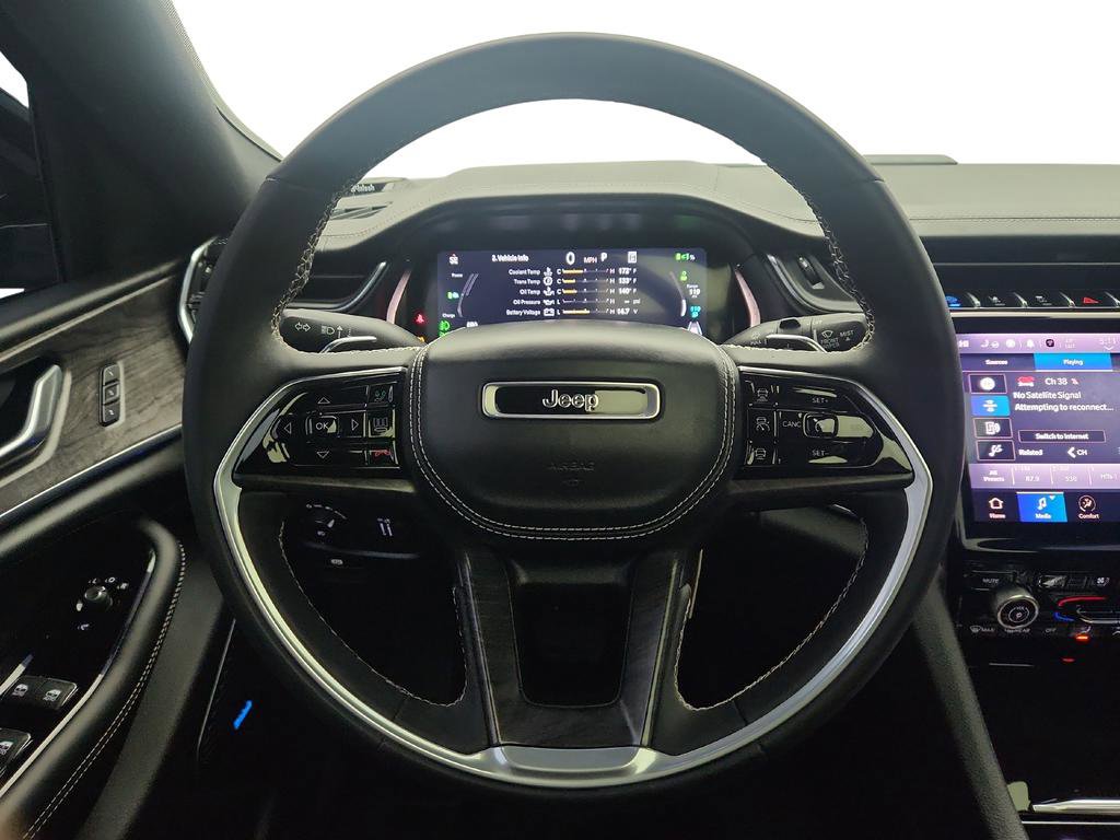 Used 2023 Jeep Grand Cherokee Overland image 14