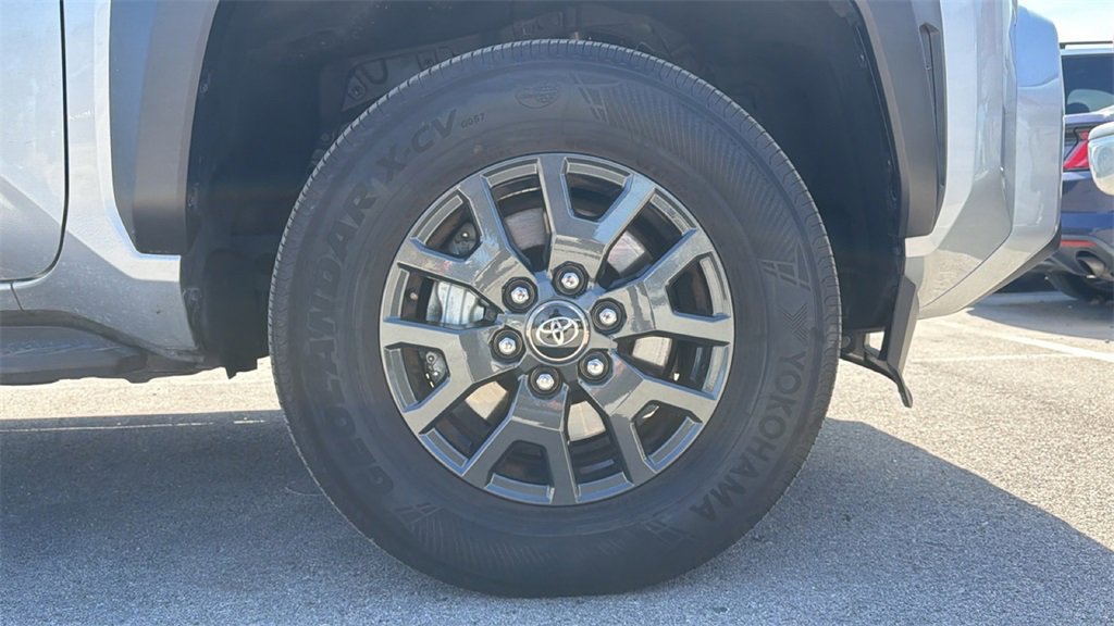 Used 2025 Toyota 4Runner SR5 image 4