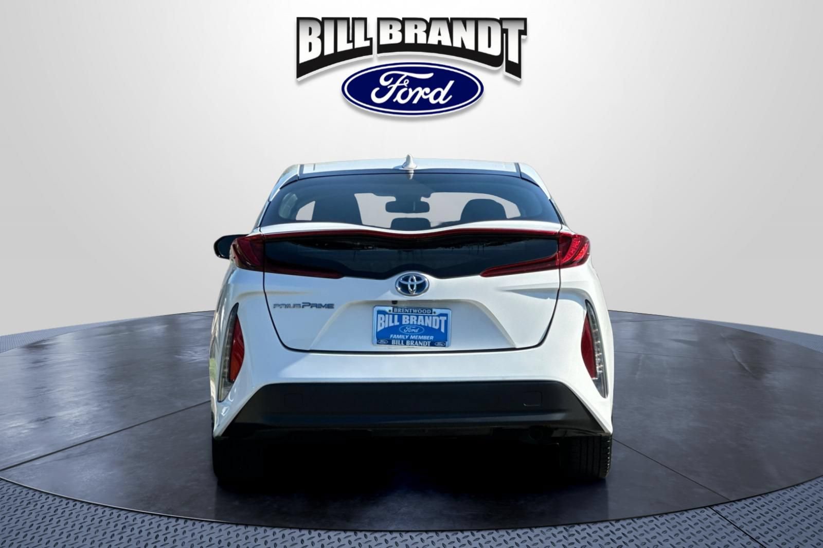 Used 2020 Toyota Prius Prime LE FWD image 4