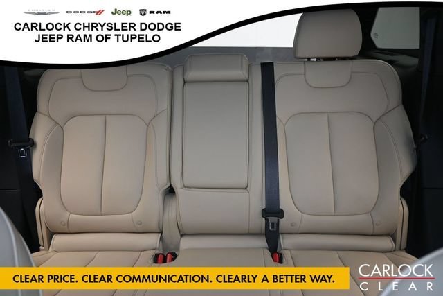 Used 2023 Jeep Grand Cherokee Limited AWD/4WD image 24