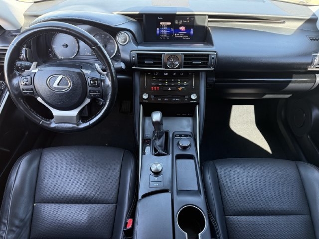 Used 2017 Lexus IS 200t RWD image 10