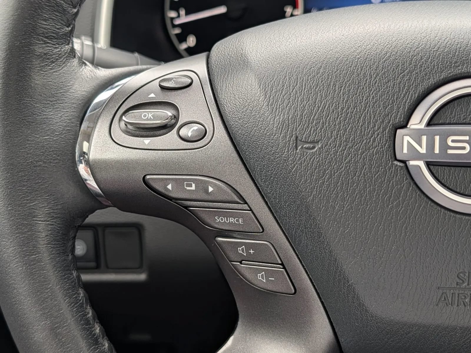 Used 2024 Nissan Murano Platinum w/ Cargo Package FWD image 21