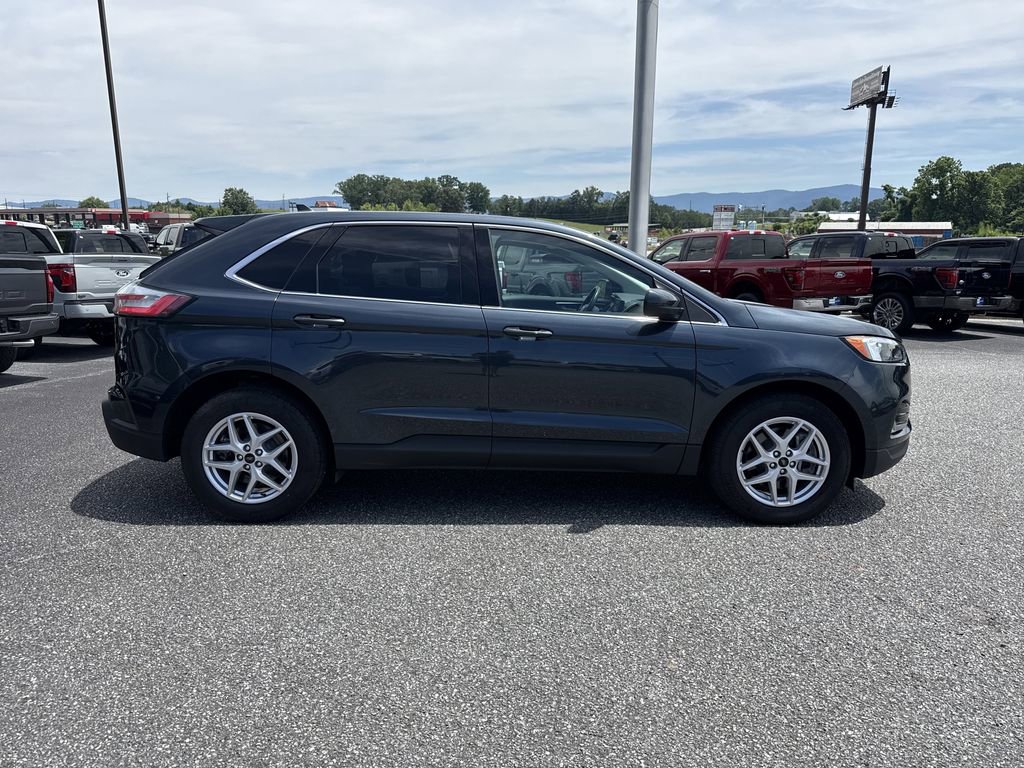Used 2023 Ford Edge SEL w/ Convenience Package AWD/4WD image 8
