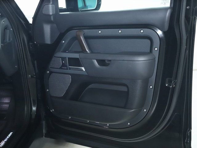 Used 2021 Land Rover Defender 110 X image 33