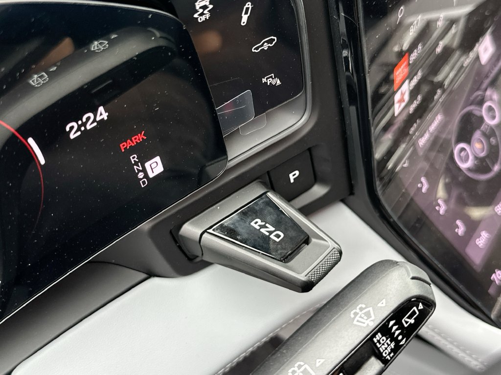 New 2026 Porsche Cayenne Electric AWD/4WD image 19