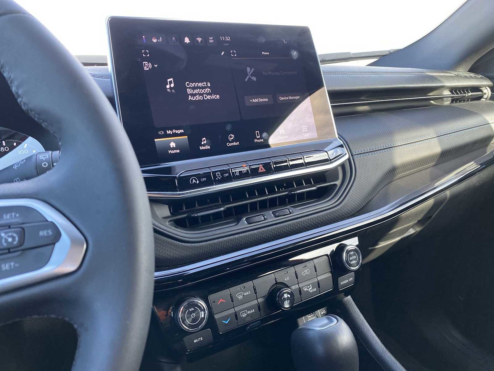 Certified 2025 Jeep Compass Latitude w/ Altitude Special Edition image 18