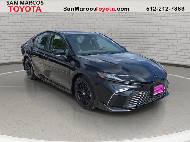 Used 2026 Toyota Camry SE w/ Convenience Package image 3