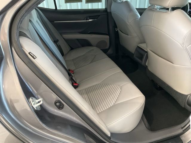 Used 2021 Toyota Camry SE image 25