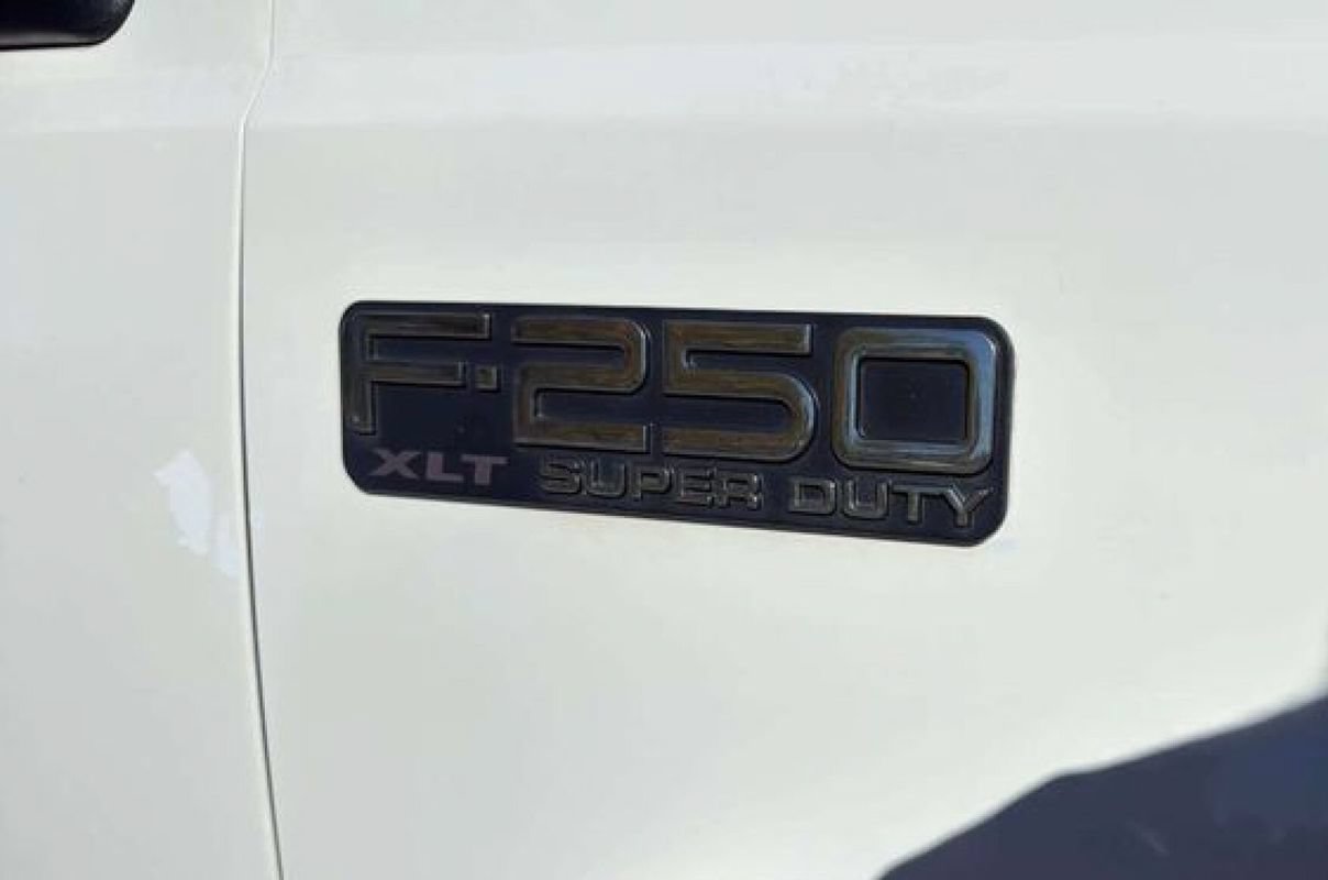 Used 2004 Ford F250 4x4 SuperCab Super Duty image 18
