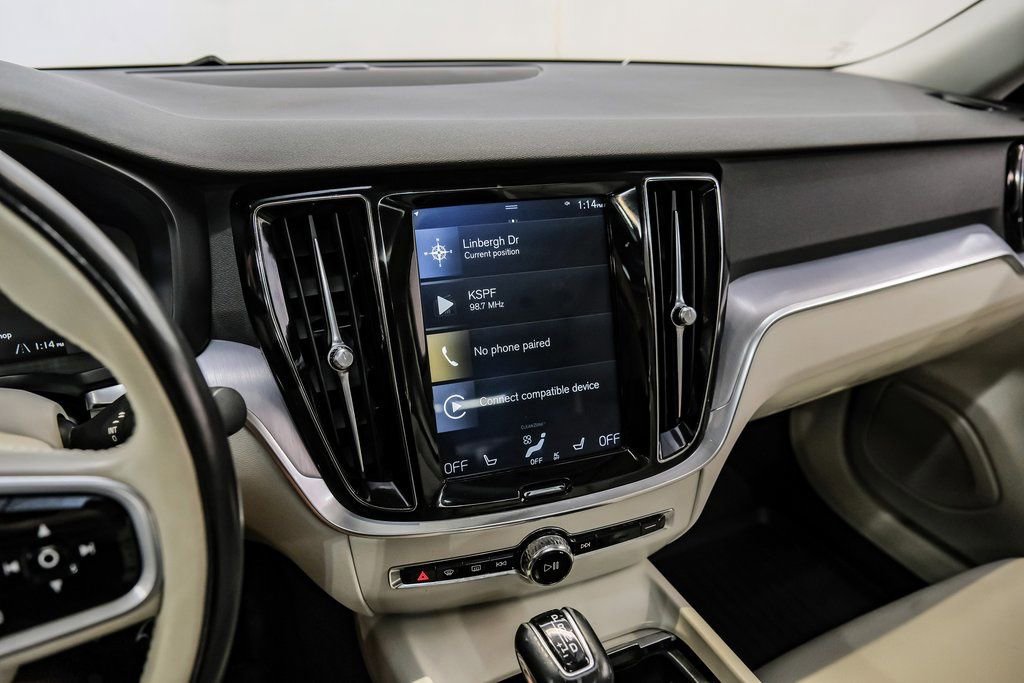 Used 2019 Volvo S60 T5 Momentum w/ Premium Package image 29