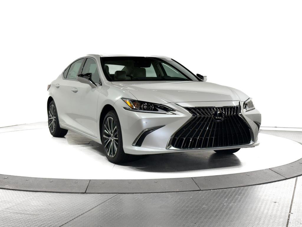 New 2025 Lexus ES 350 w/ Premium Package