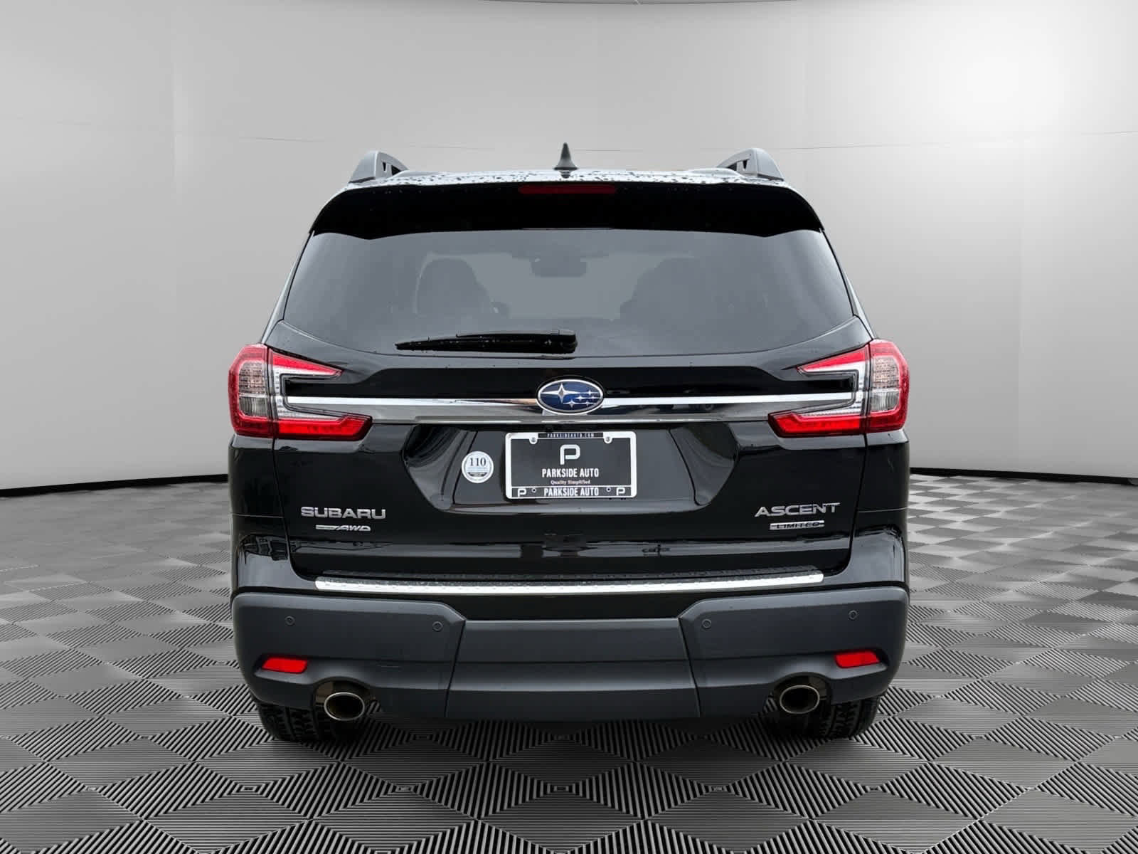 Used 2023 Subaru Ascent Limited w/ Technology Package image 4