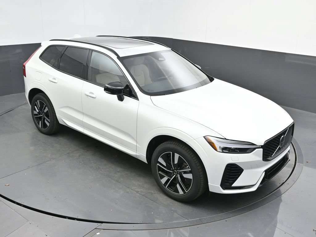 New 2026 Volvo XC60 T8 Core w/ Climate Package AWD/4WD image 30