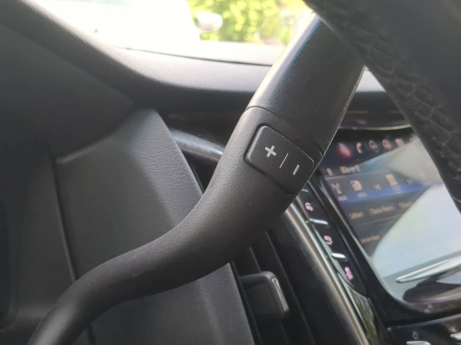 Used 2018 Cadillac Escalade Luxury AWD/4WD image 29