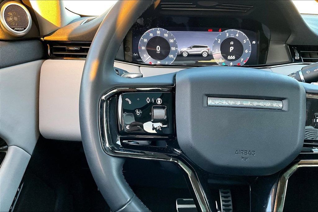 Certified 2024 Land Rover Range Rover Evoque Dynamic SE AWD/4WD image 11